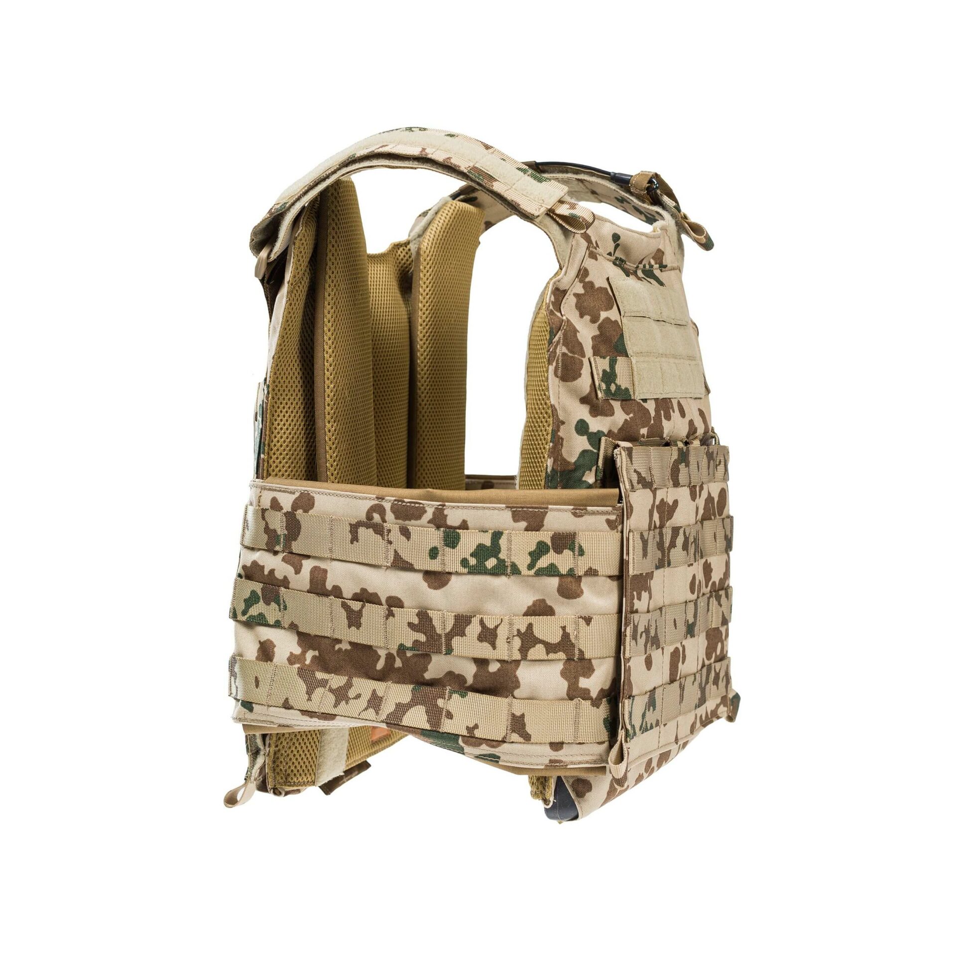 lindnerhof-lt025_v_a1-platecarrier-3flecktarn-3