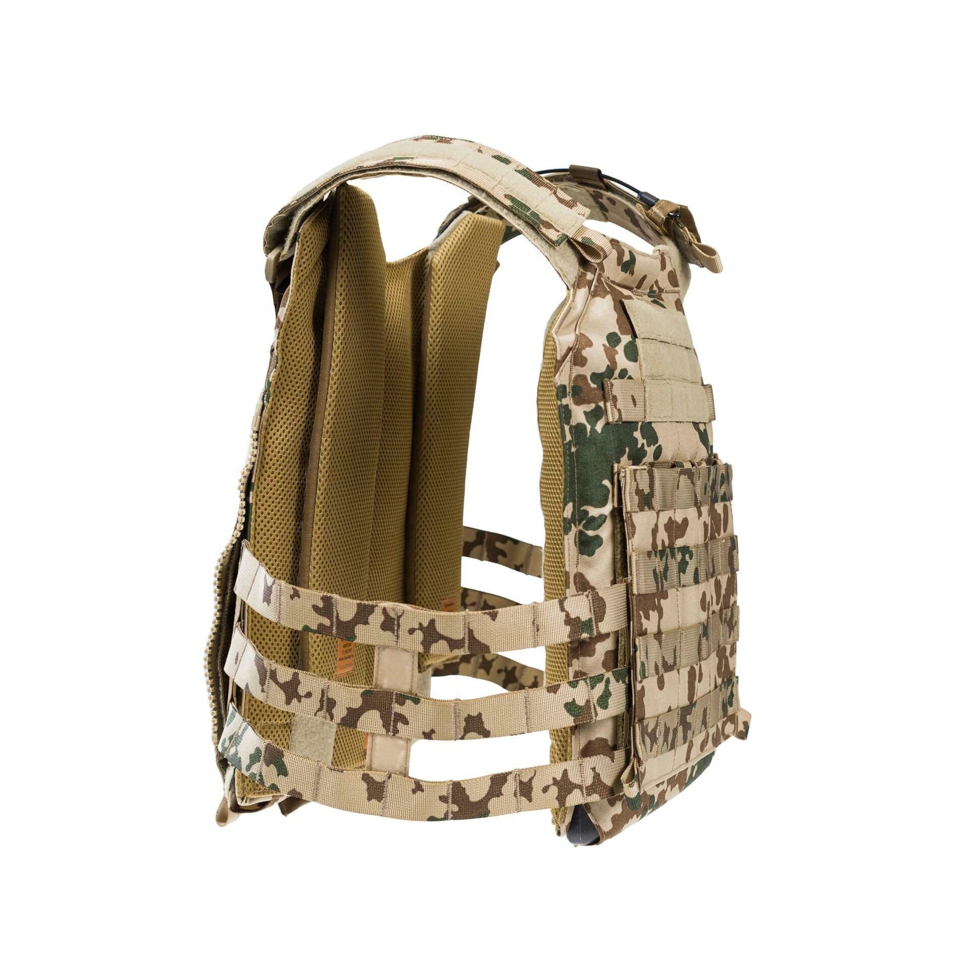 lindnerhof-lt025_v_a2-platecarrier-3flecktarn-3