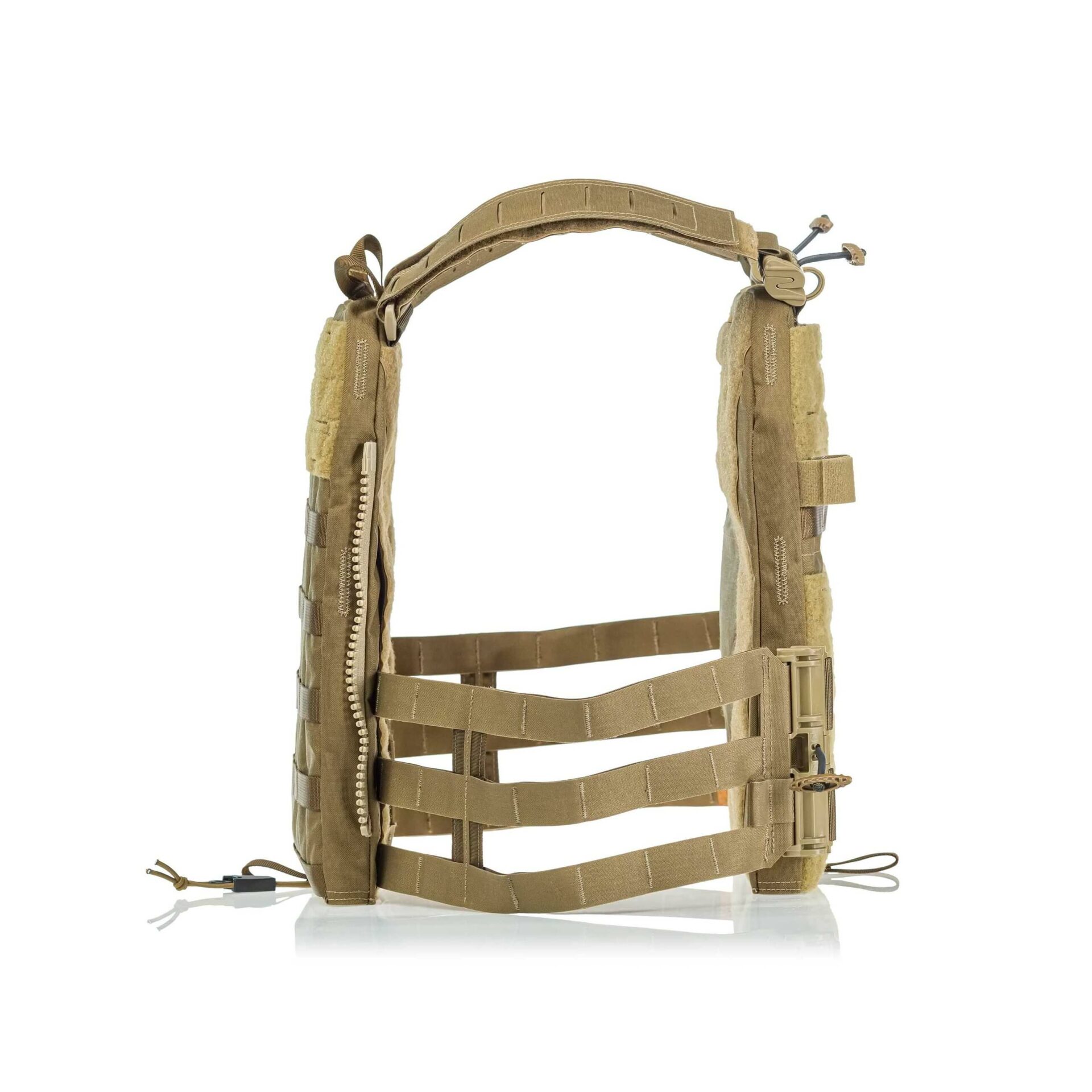 lindnerhof-lt042_2-platecarrier-coyote-7