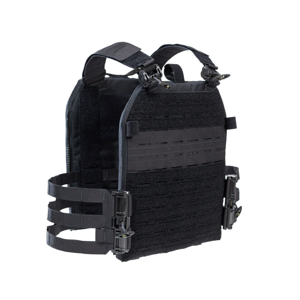 lindnerhof-mx042-platecarrier-black-hero