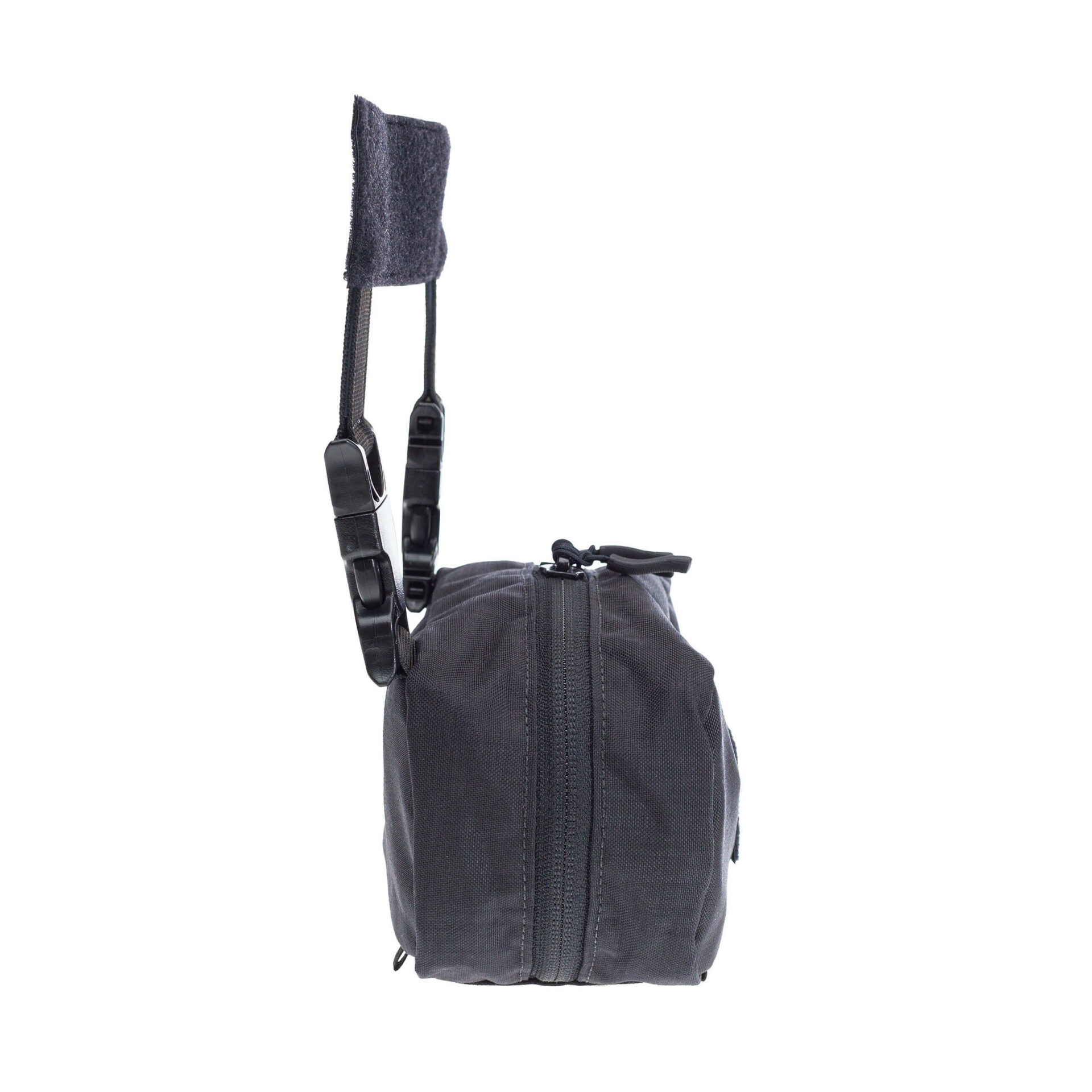 multi-hanger_pouch_small_lt373_black-2