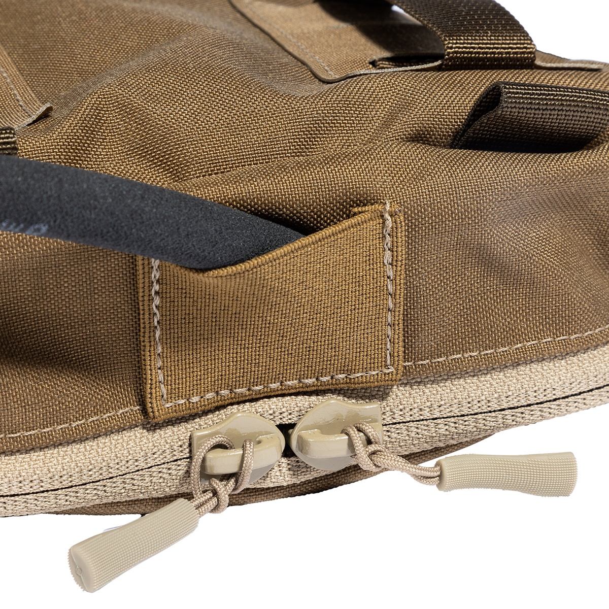 lindnerhof_pa_1_057-2_ii_wasserblasentasche_2-liter_coyote-5-cropped